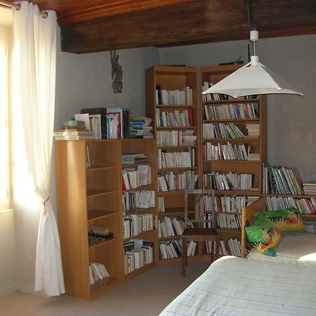 B&B "Les Remparts" Vouvant Phòng bức ảnh
