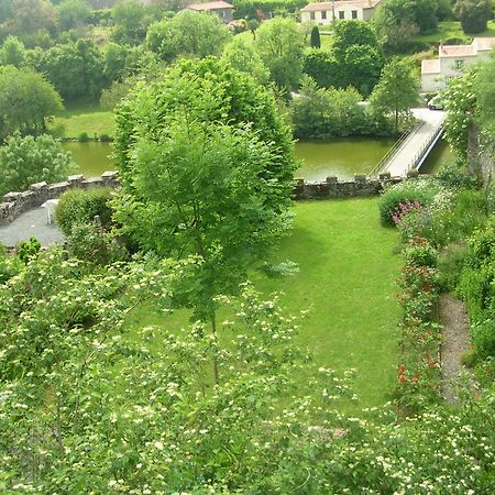 B&B "Les Remparts" Vouvant Ngoại thất bức ảnh