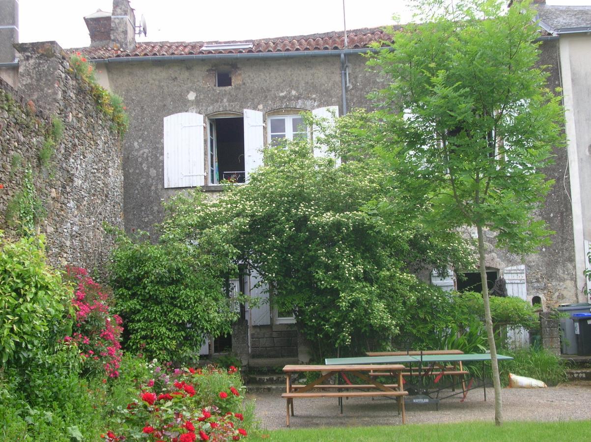 B&B "Les Remparts" Vouvant Phòng bức ảnh